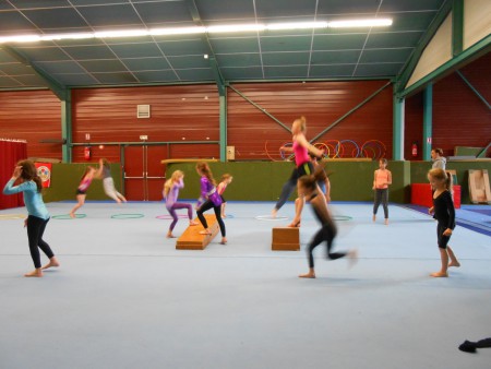 Échauffement avec Elodie, séance d'abdo !!!!